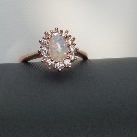 Victoria Opal & Topaz Ring 18 Rose Gold on Pure Copper. 4-claw Settings. - Picture 13 of 15
